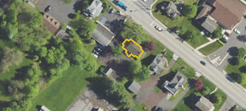 396 Main St