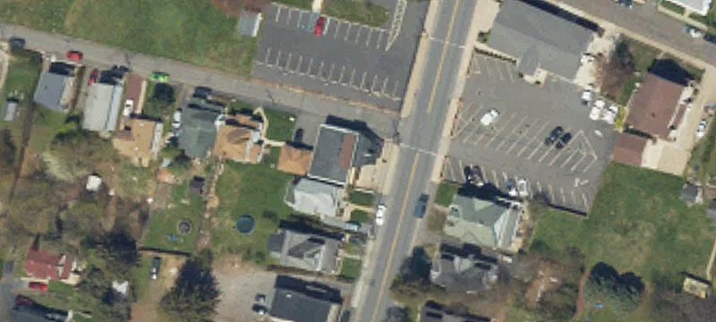 935 Main St