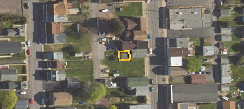326 Ctr St