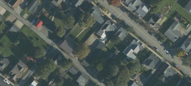 305 Main St