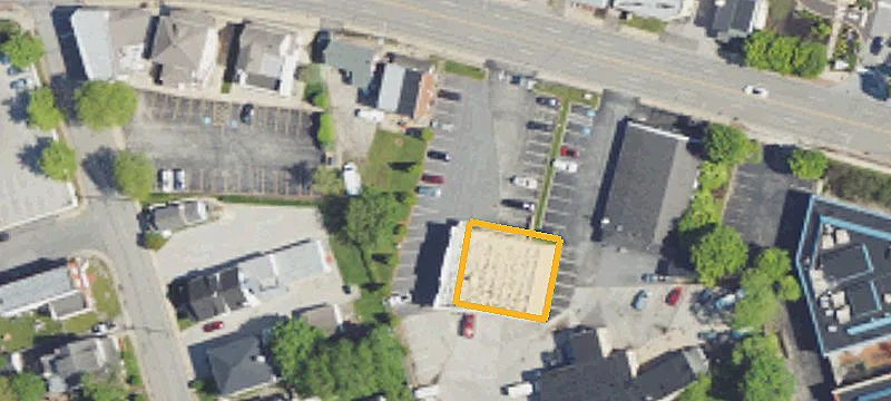 872 Lancaster Ave