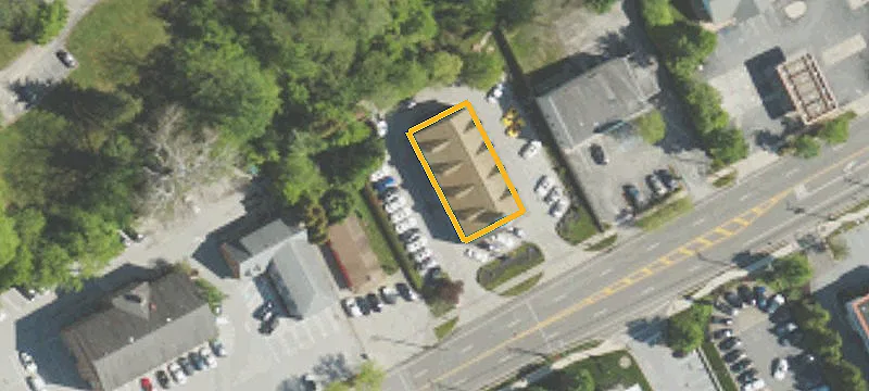 215 Lancaster Ave