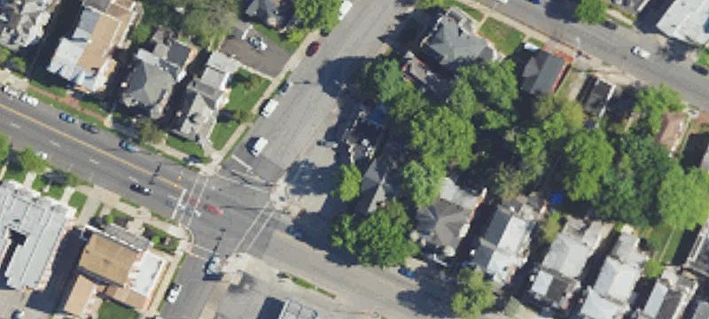 637 Main St