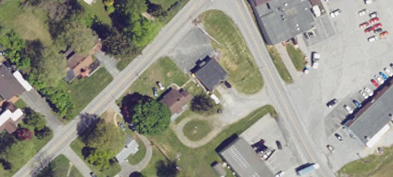 910 Canal Rd