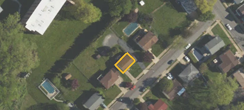 105 Thomas Ave