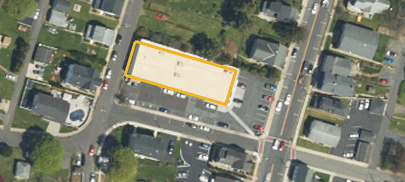 1332 Main St