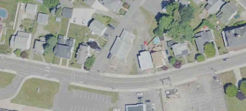 832 Main St
