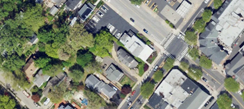 352 Easton Rd