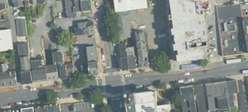 3 Mulberry St