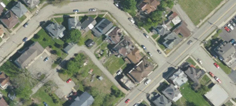 7 Nutt Ave