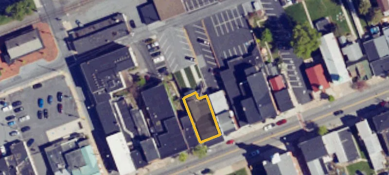 23 Main St