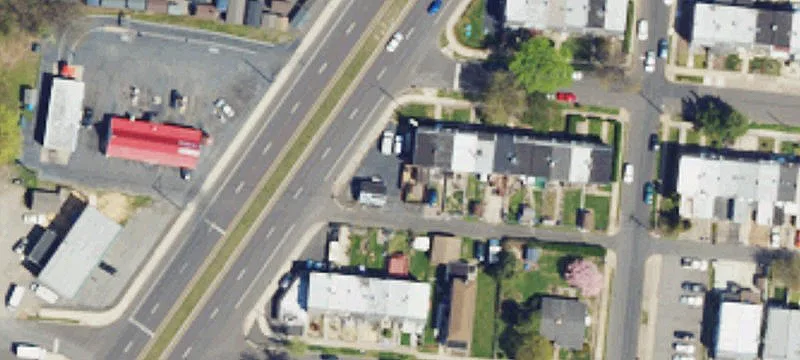 780 3rd Ave