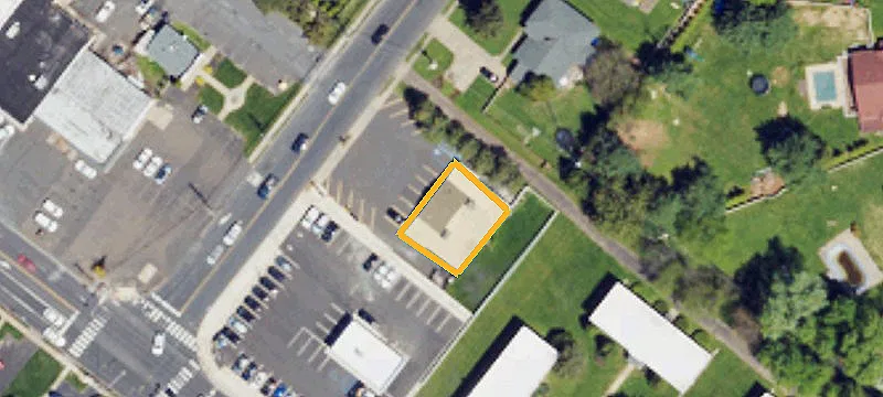 25 Newtown Rd