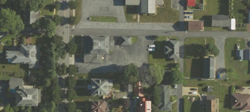 518 Ctr St