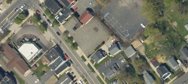 28 8th St