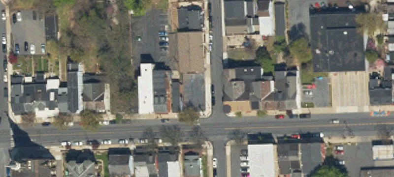 329 4th St