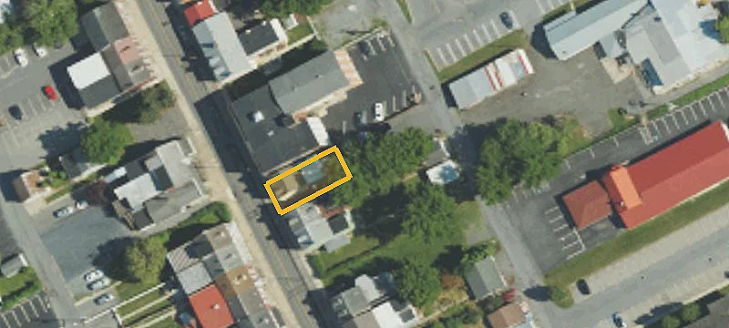 58 Noble St