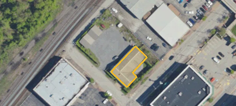 135 7th Ave