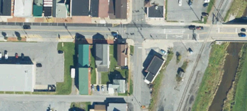 711 4th Ave
