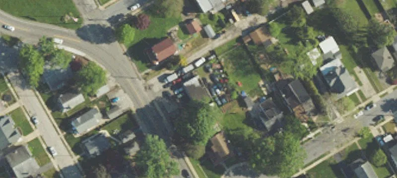1562 Woodland Ave