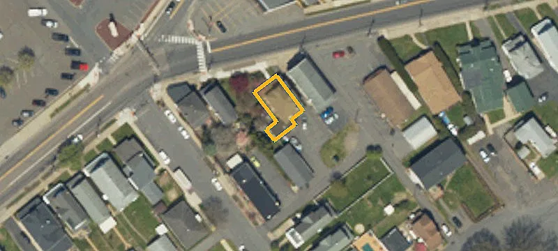 933 Wyoming Ave
