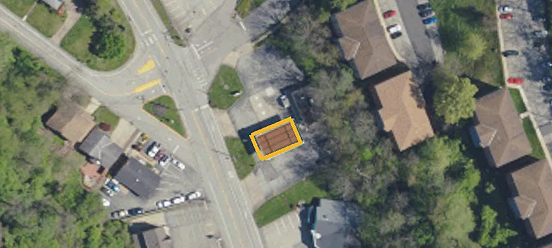638 Brown Ave