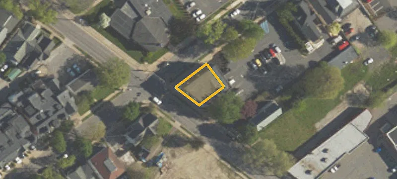 384 Franklin St