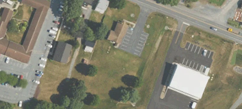 16 28th Division Hwy