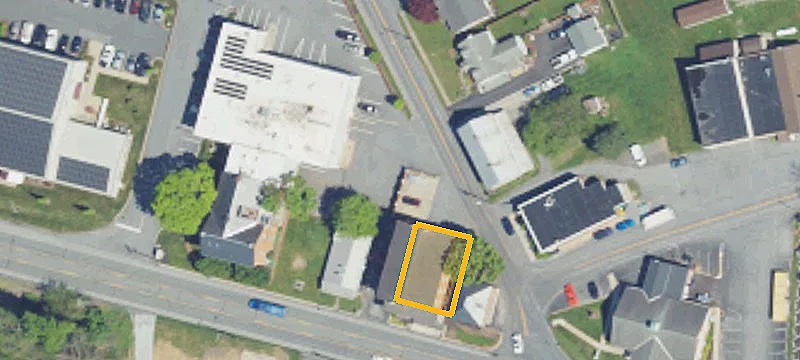 6 Leacock Rd