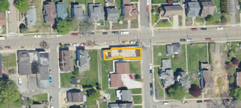 201 Ctr Ave