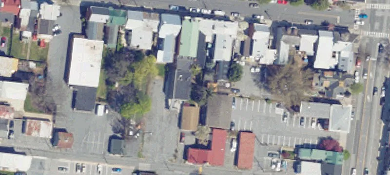 36 Pomfret St