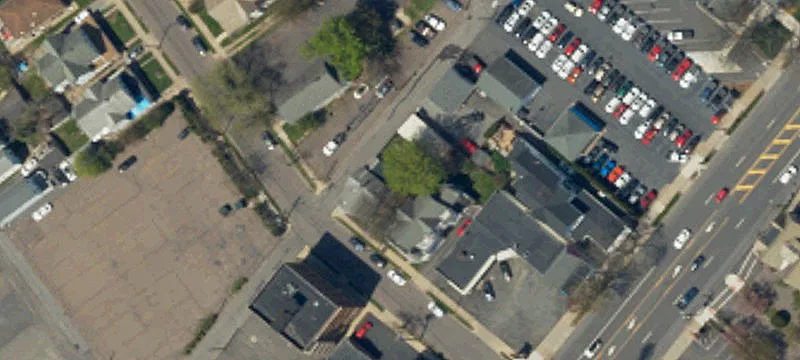 19 Crnr W Dorrance St