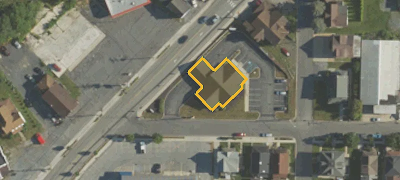 708 High St