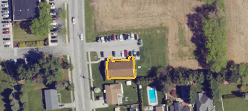 1035 High St