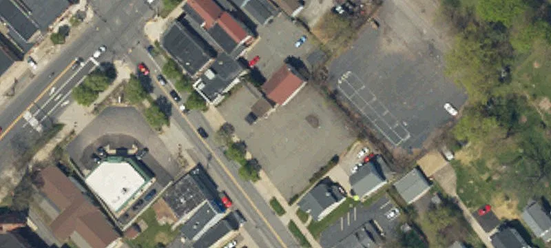 24 8th St