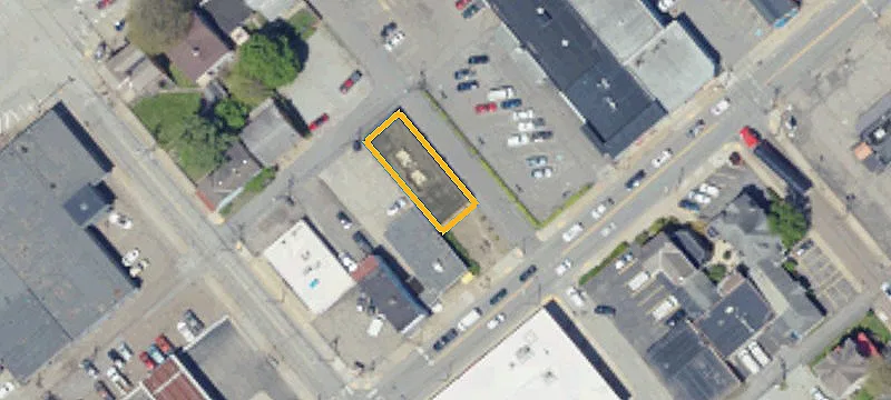 411 Main St