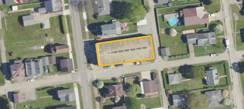 402 Main St