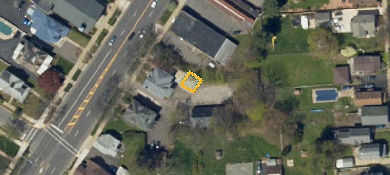 1221 Wyoming Ave