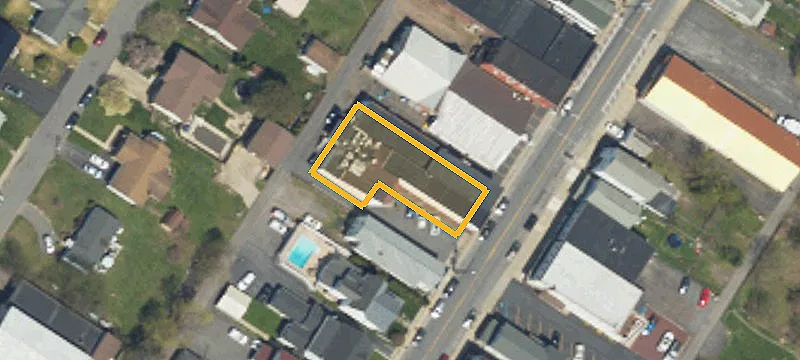 725 Main St