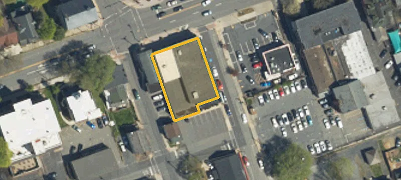 823 Main St