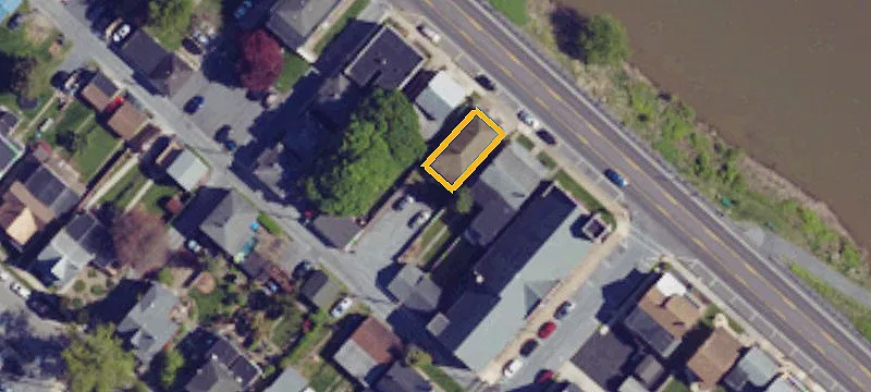 26 Frnt St