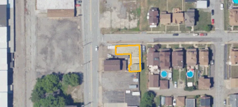 2426 Duss Ave