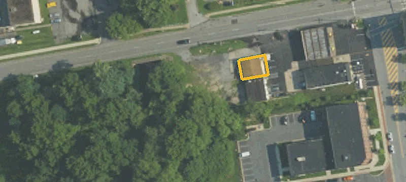 704 Cypress St