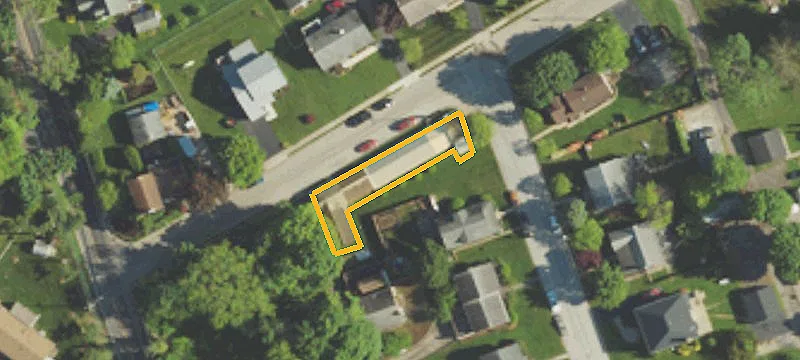 201 Roberts Ave