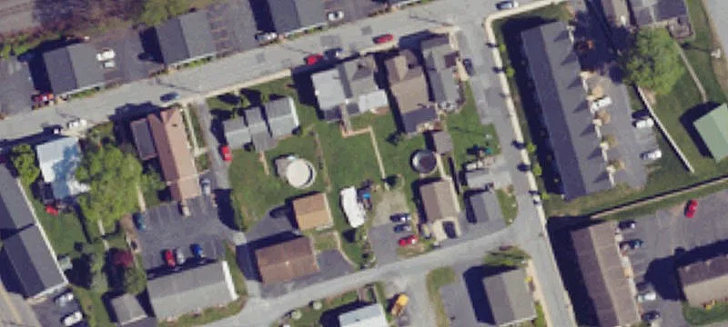 16 Frnt St