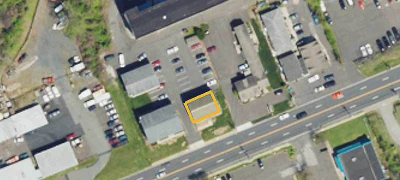 330 Lincoln Hwy