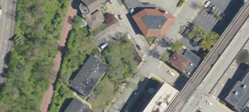 681 Linden Ave