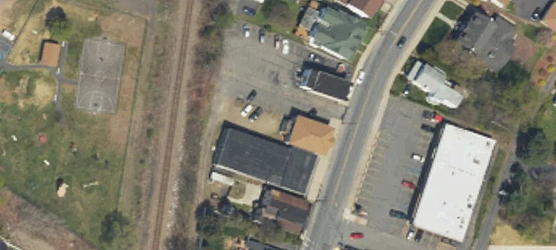 609 Main St