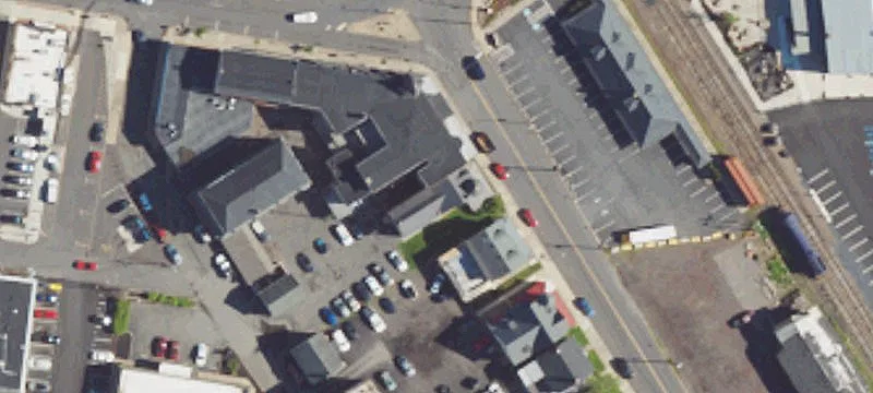 8 Frnt St