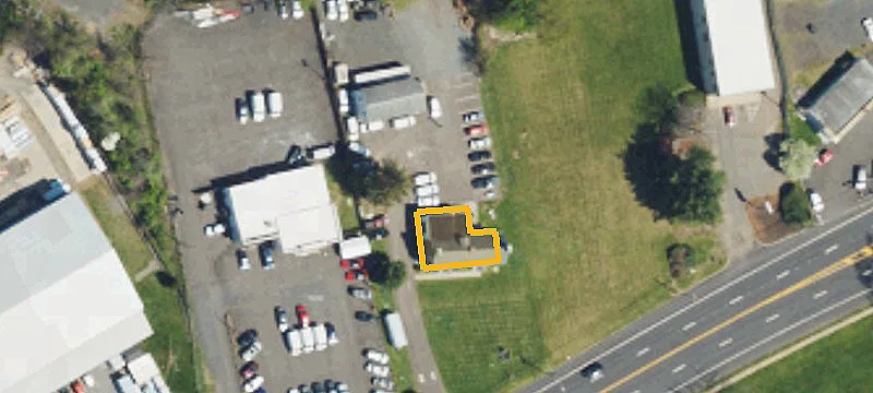 323 Lincoln Hwy